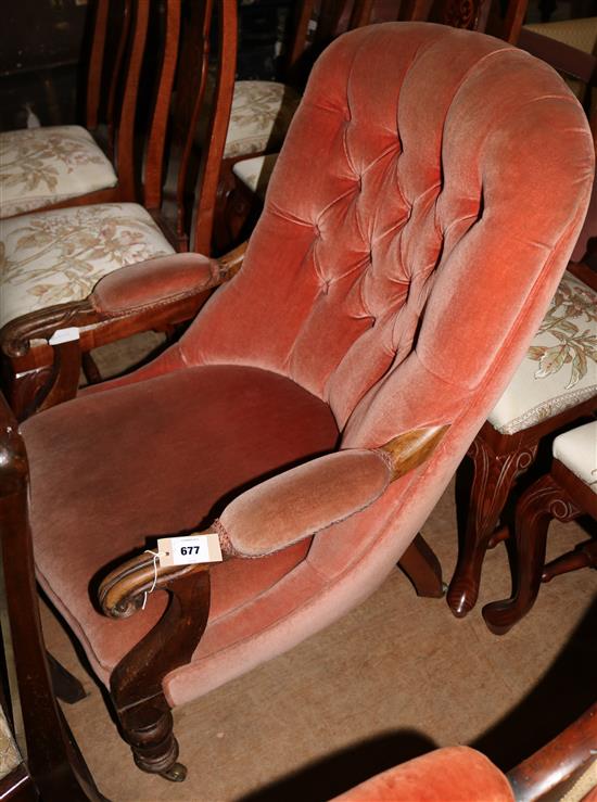 Victorian button back elbow chair(-)